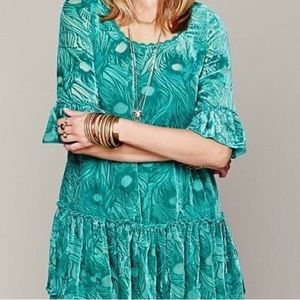 Green zen garden peacock velvet free people. Sz S. Tunic mini dress.